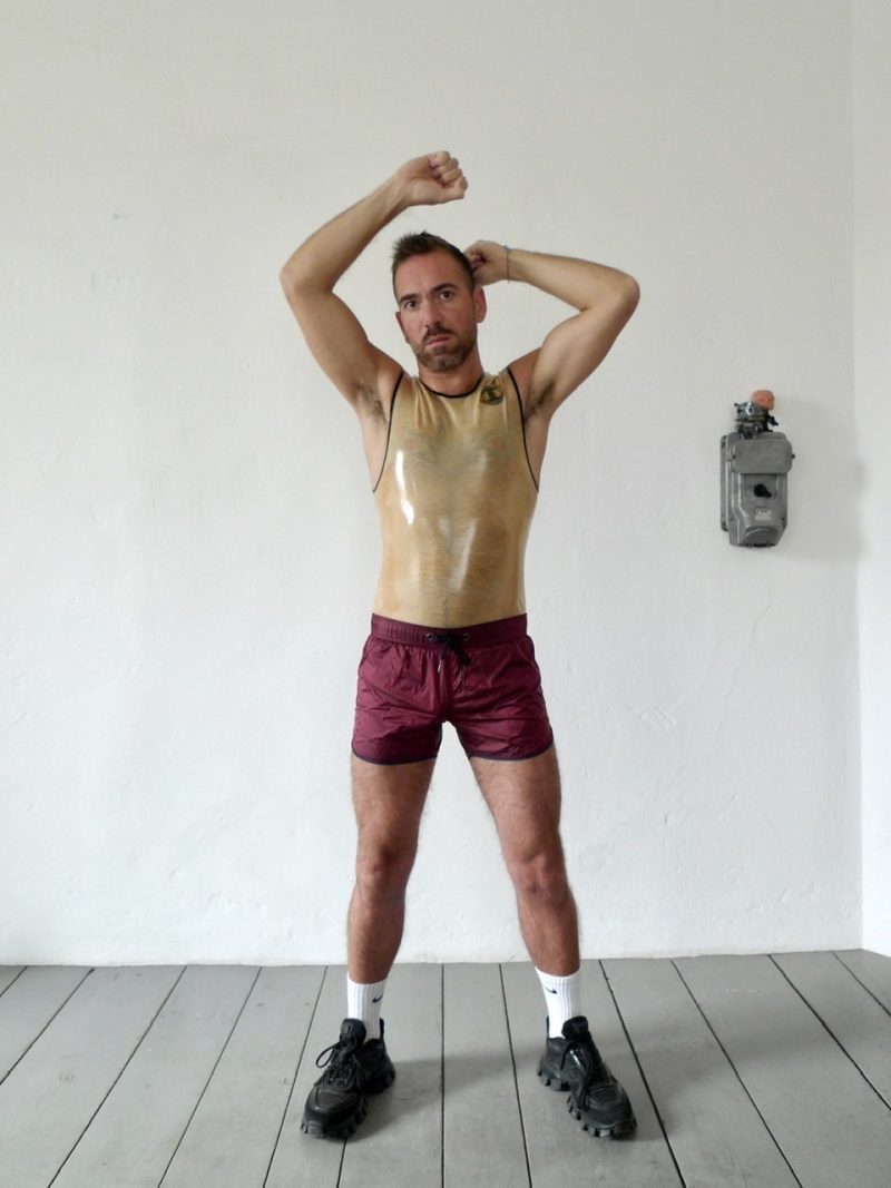 Sleeveless - Exhi - Bit.X1 - Image 3