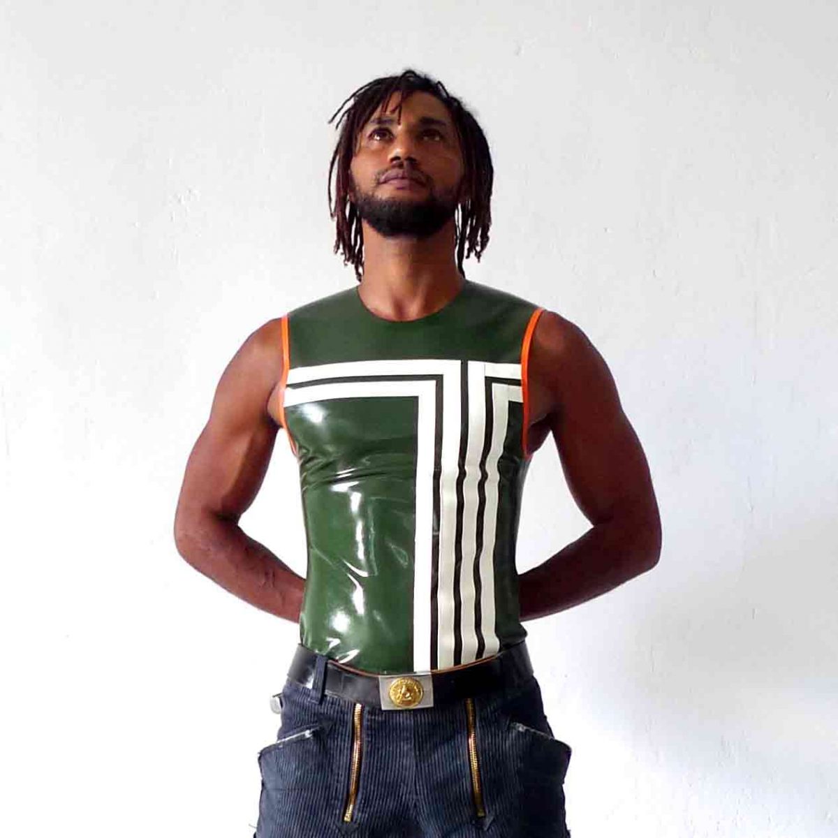 Sleeveless - Carpenter - X44