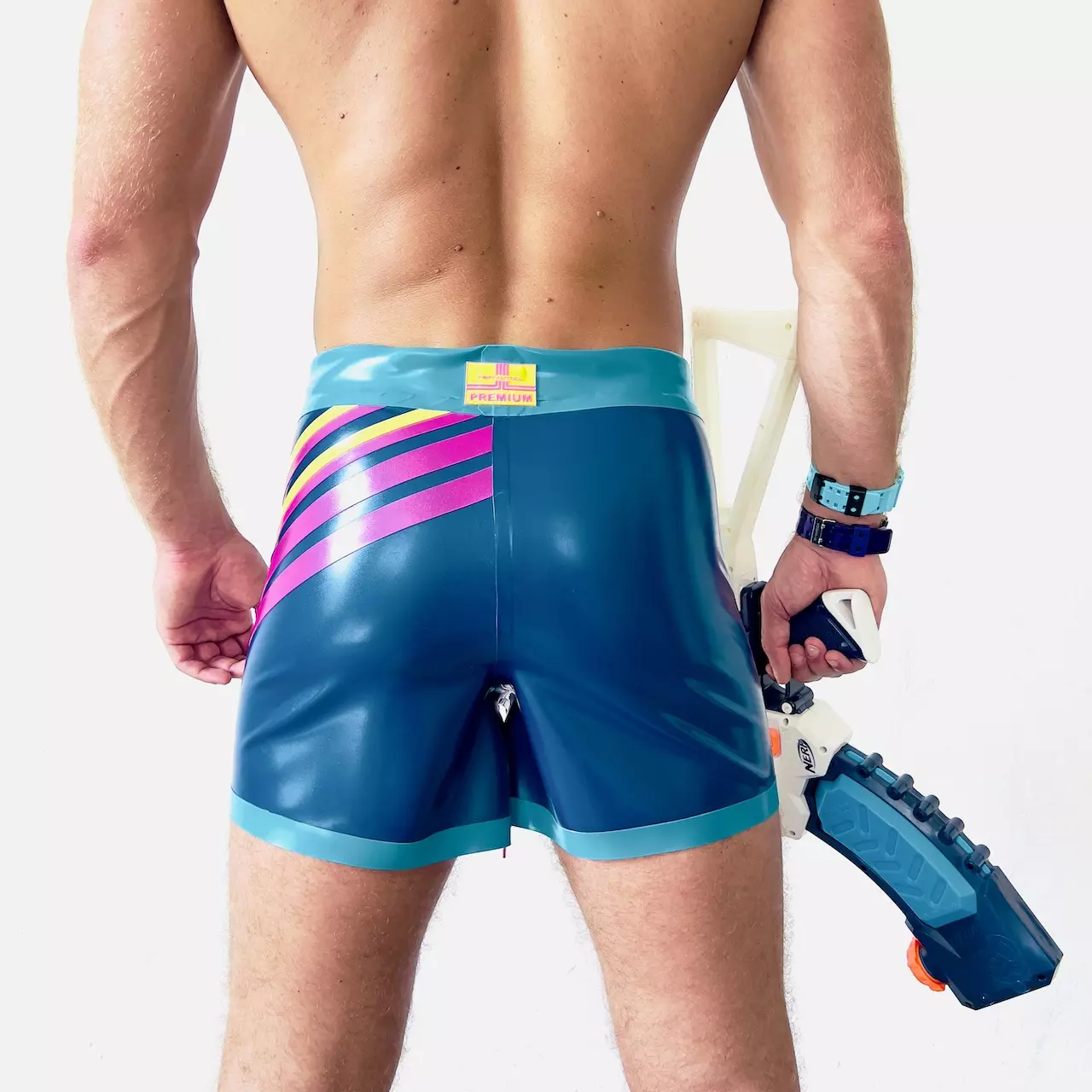 Latex shorts kinky smurf - Image 2