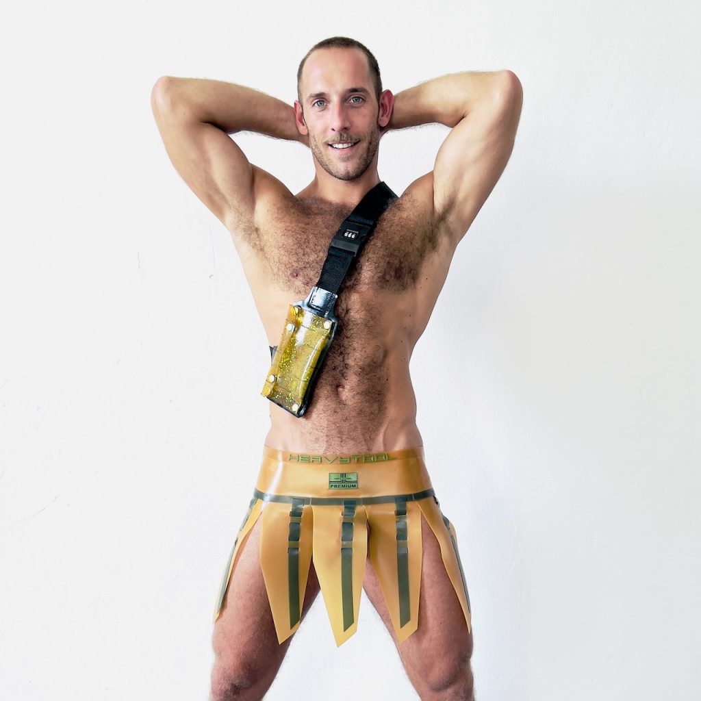Latex kilt transparent dancer 23