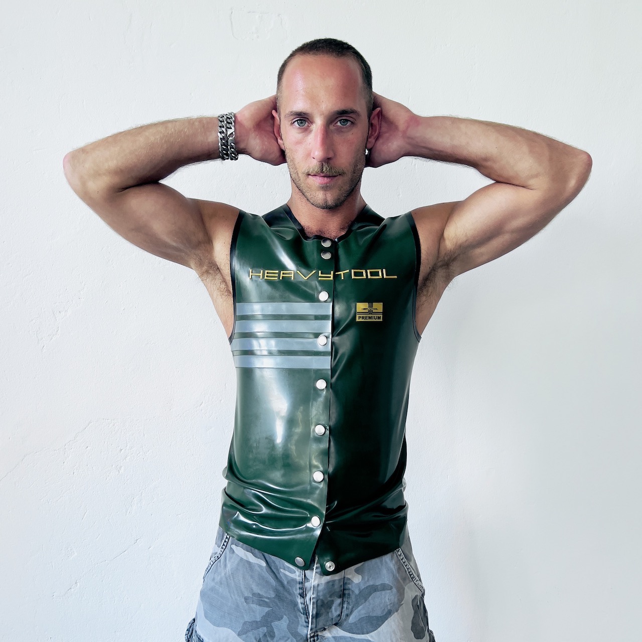 Sleeveless - Techno - Master