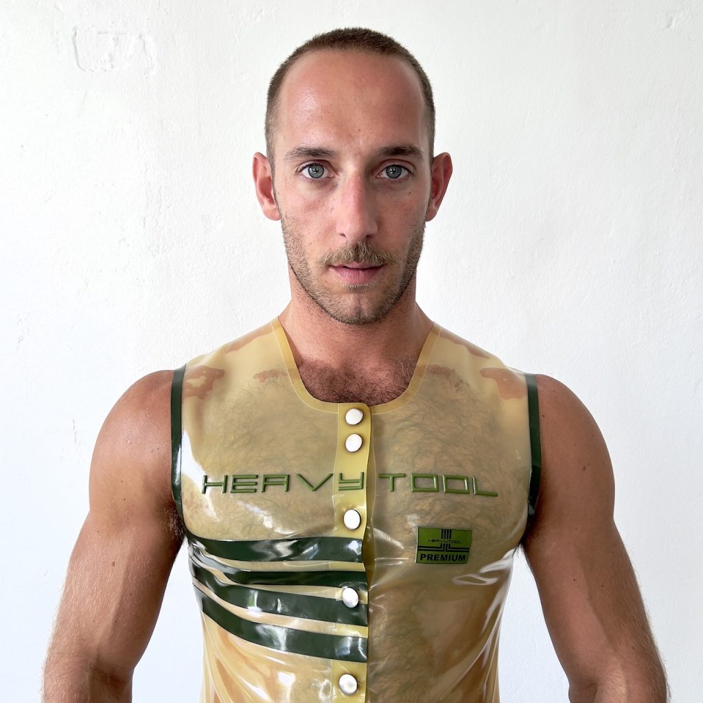 Latex sleeveless LL27