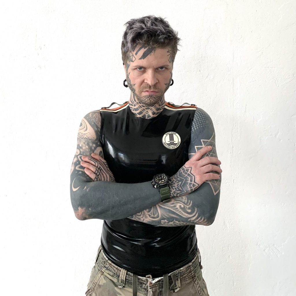 Latex sleeveless BN24