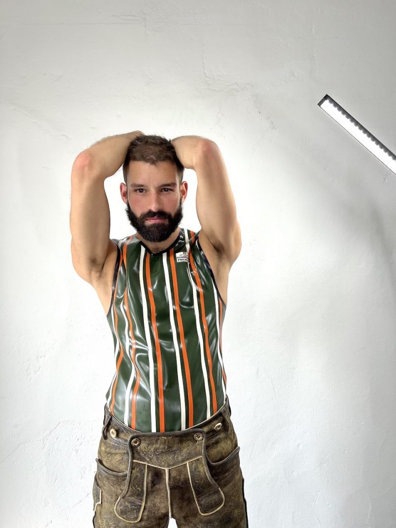 Sleeveless - Classic - Gentle.Boy - Image 9