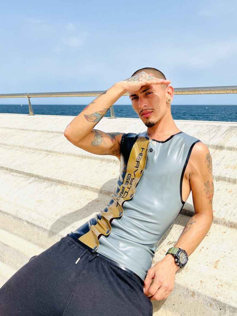Sleeveless - Glamour - Star.Fucker - Image 6