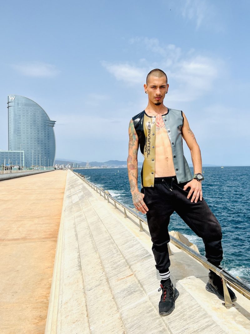 Sleeveless - Glamour - Star.Fucker - Image 9