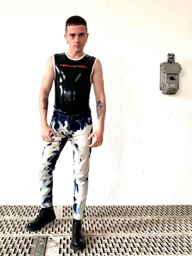 Sleeveless - Bugger - 666 - Image 3