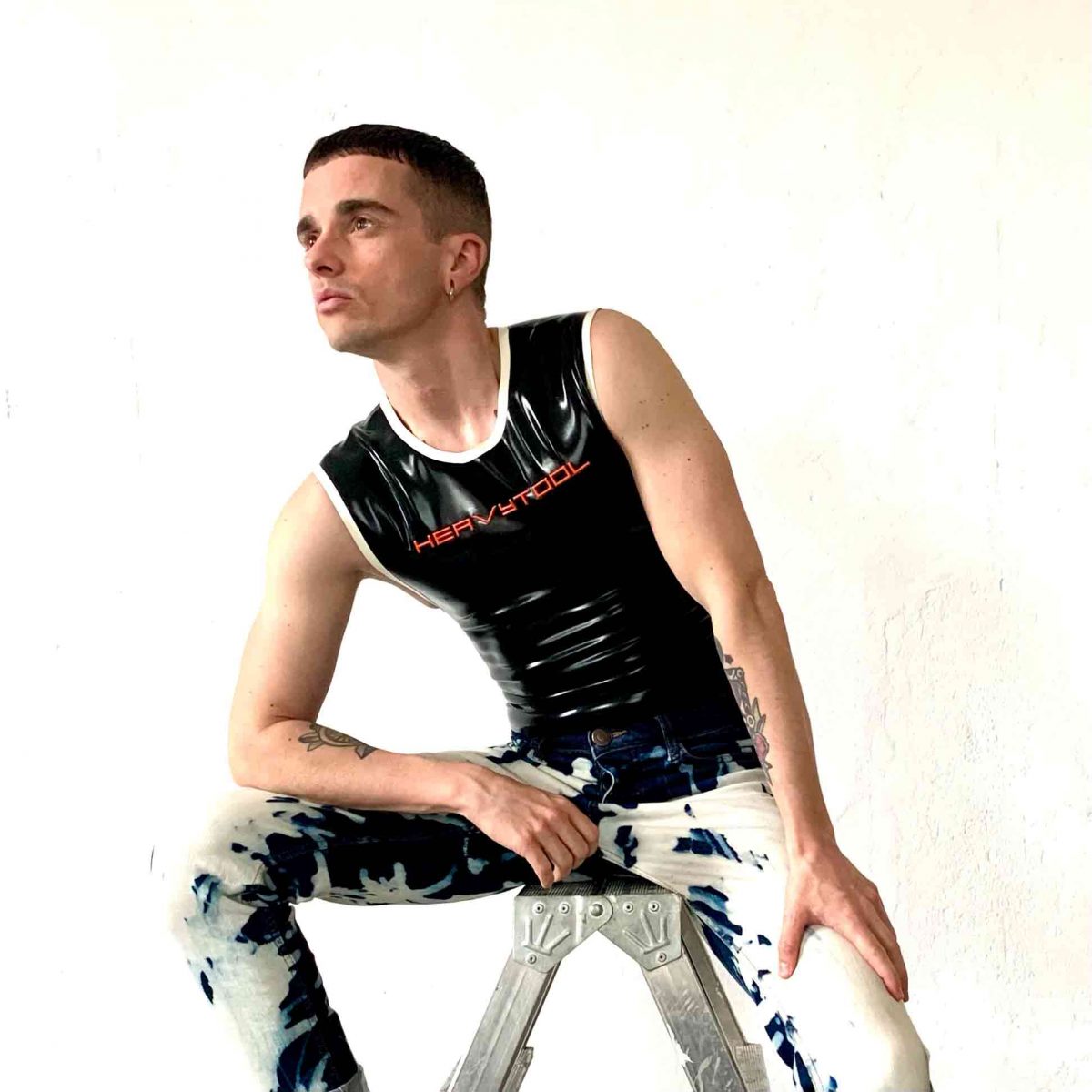 Sleeveless - Bugger - 666