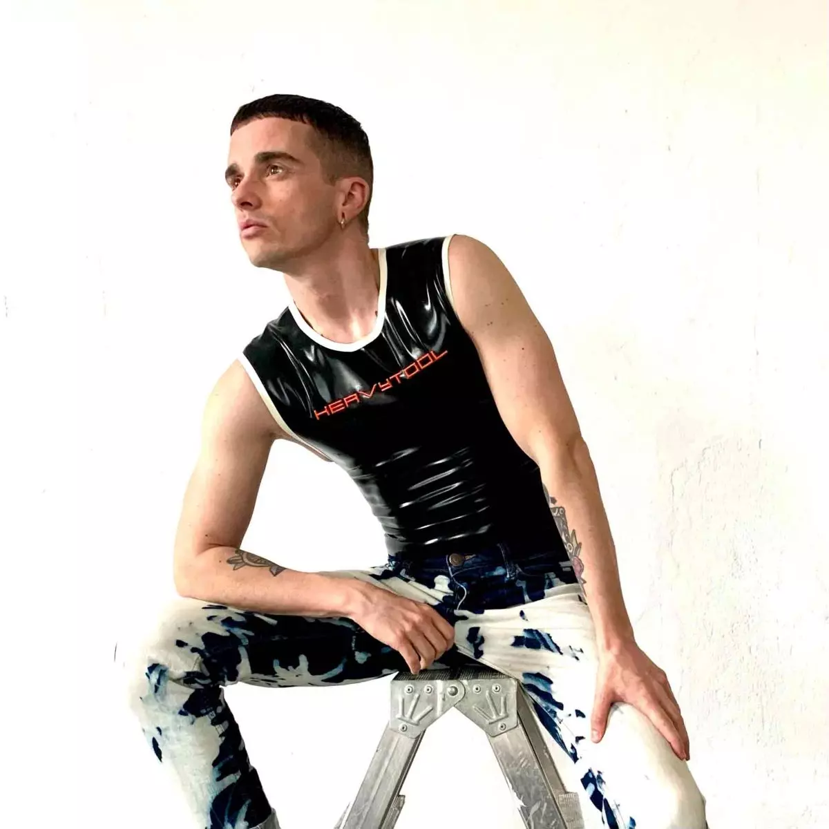 Latex sleeveless BUG666