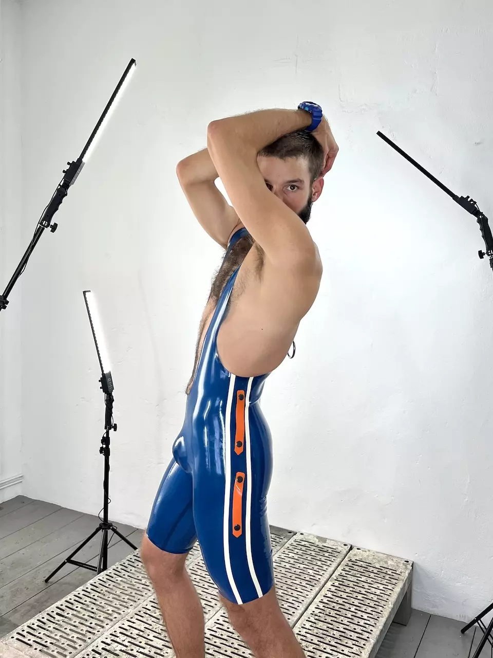 Latex wrestlerbody XX77 - Image 9