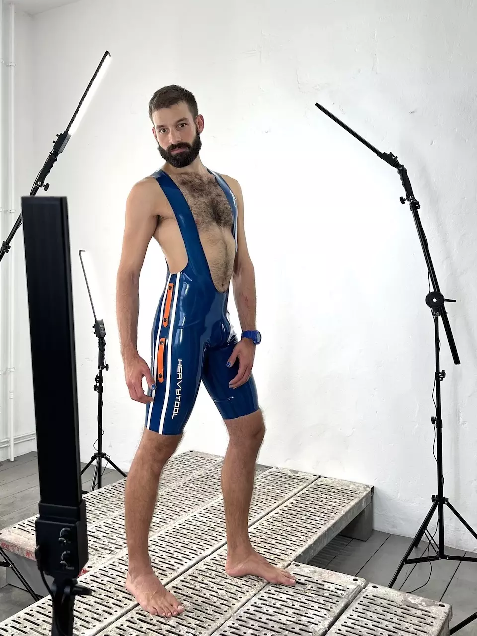 Latex wrestlerbody XX77 - Image 10
