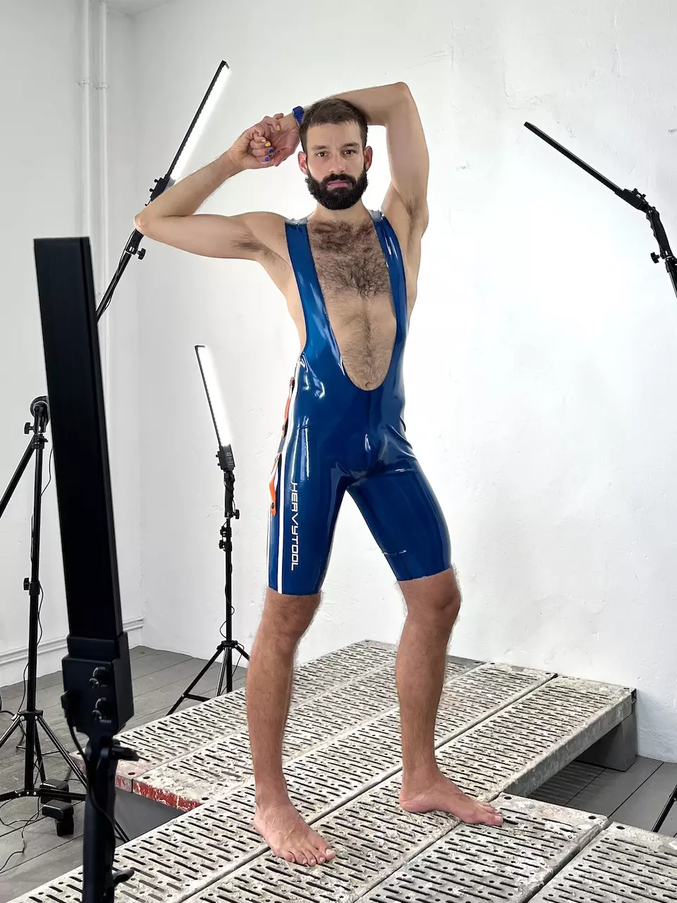 Latex wrestlerbody XX77 - Image 5