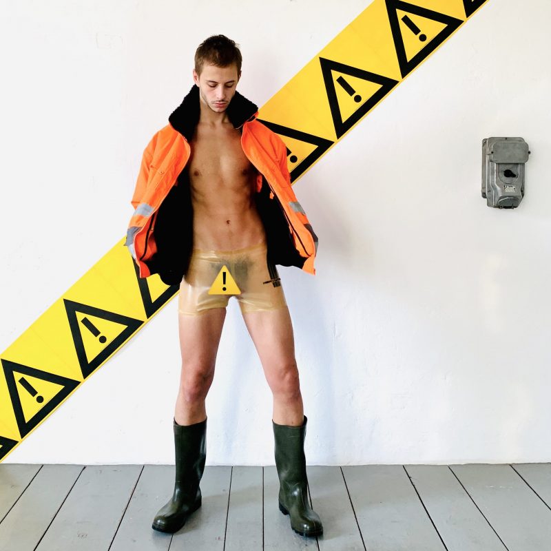 Hotpants - Exhi - Bit..01 - Image 3