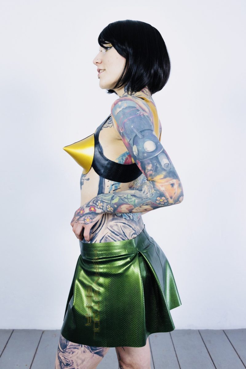 bra-harness-croptop-latex-rubber-fashion-heavytool-gear-sport-gym