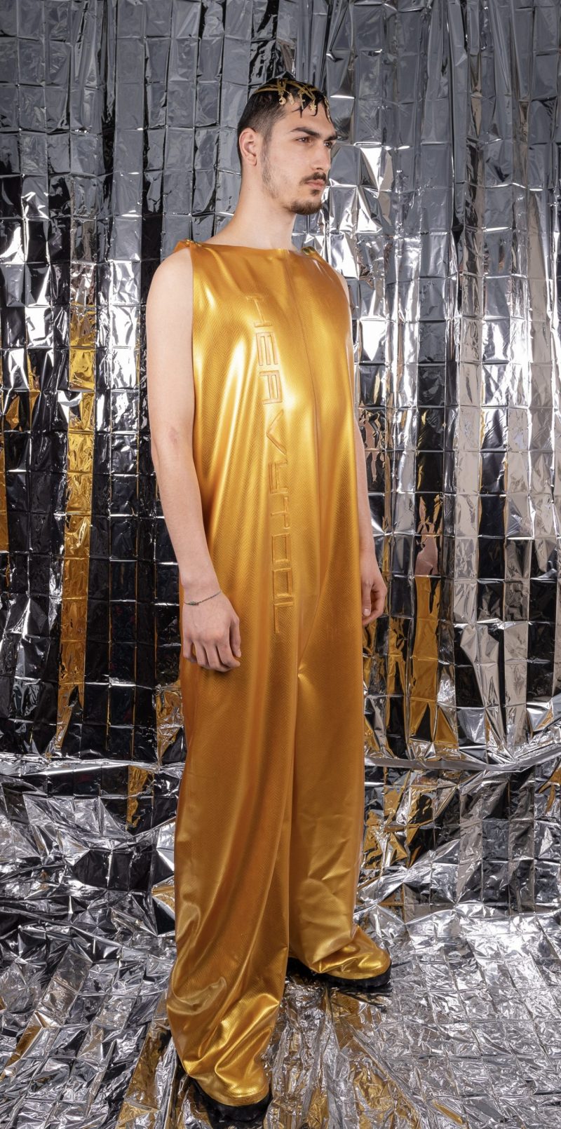 heavytool-gear-rubber-latex-berlin-suit-gold