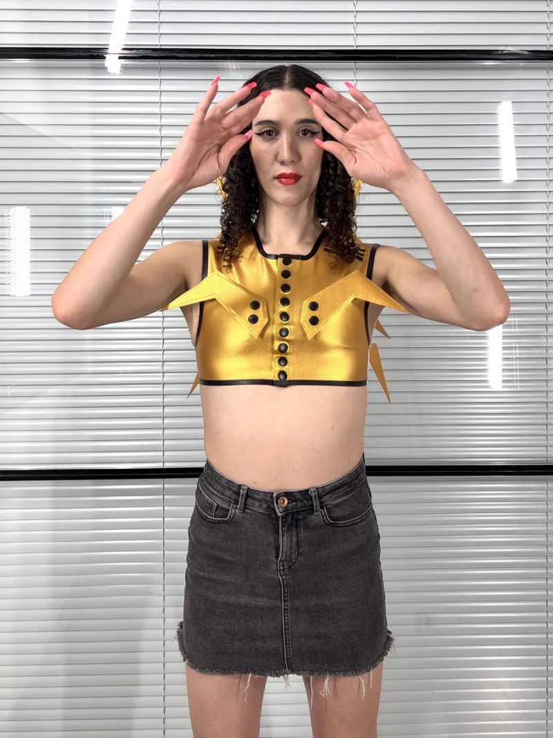 latex-rubber-bangle-crop-top-fshionwek-couture-heavytool-gear-fetish-gay-unisex-berlin