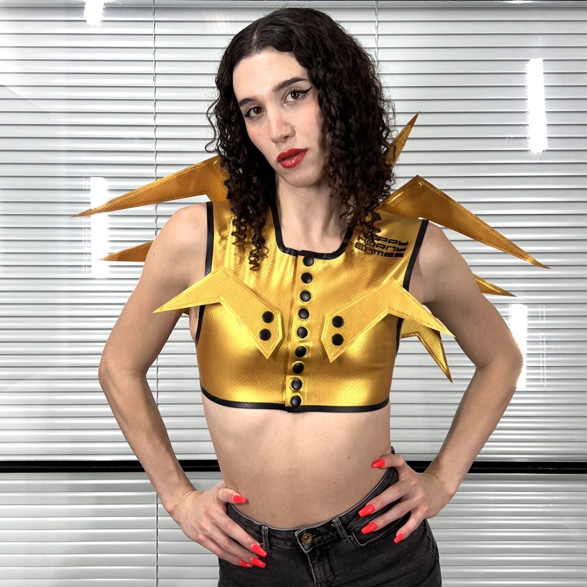 latex-rubber-bangle-crop-top-fshionwek-couture-heavytool-gear-fetish-gay-unisex-berlin