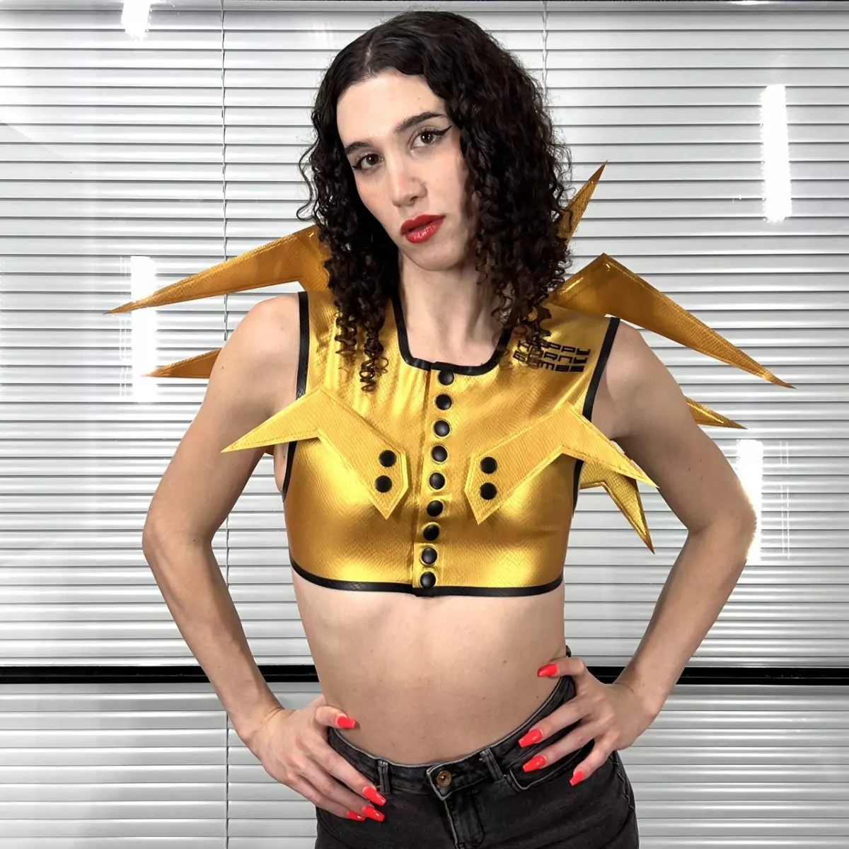 latex-rubber-bangle-crop-top-fshionwek-couture-heavytool-gear-fetish-gay-unisex-berlin
