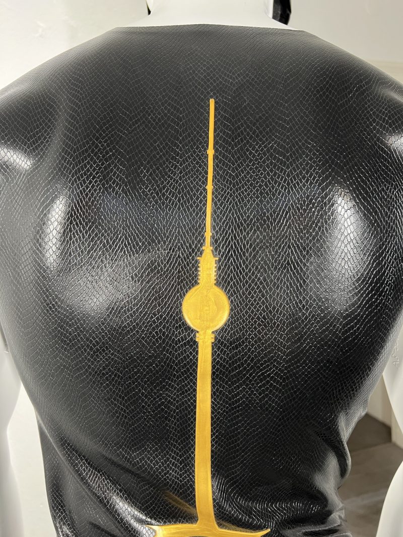 latex-rubber-fashion-fetish-heavytool-gear-black-gold-sleeveless-handmade-reptile-embossed