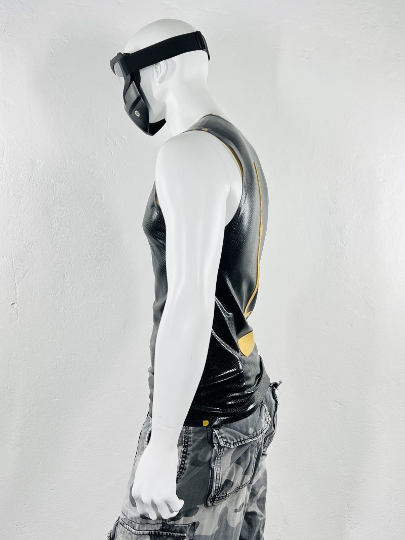 latex-rubber-fashion-fetish-heavytool-gear-black-gold-sleeveless-handmade-reptile-embossed