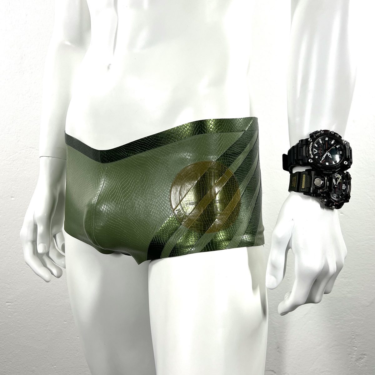 latex-rubber-fashion-fetish-heavytool-gear-oliv-green-swim-trunks-handmade-reptile-embossed