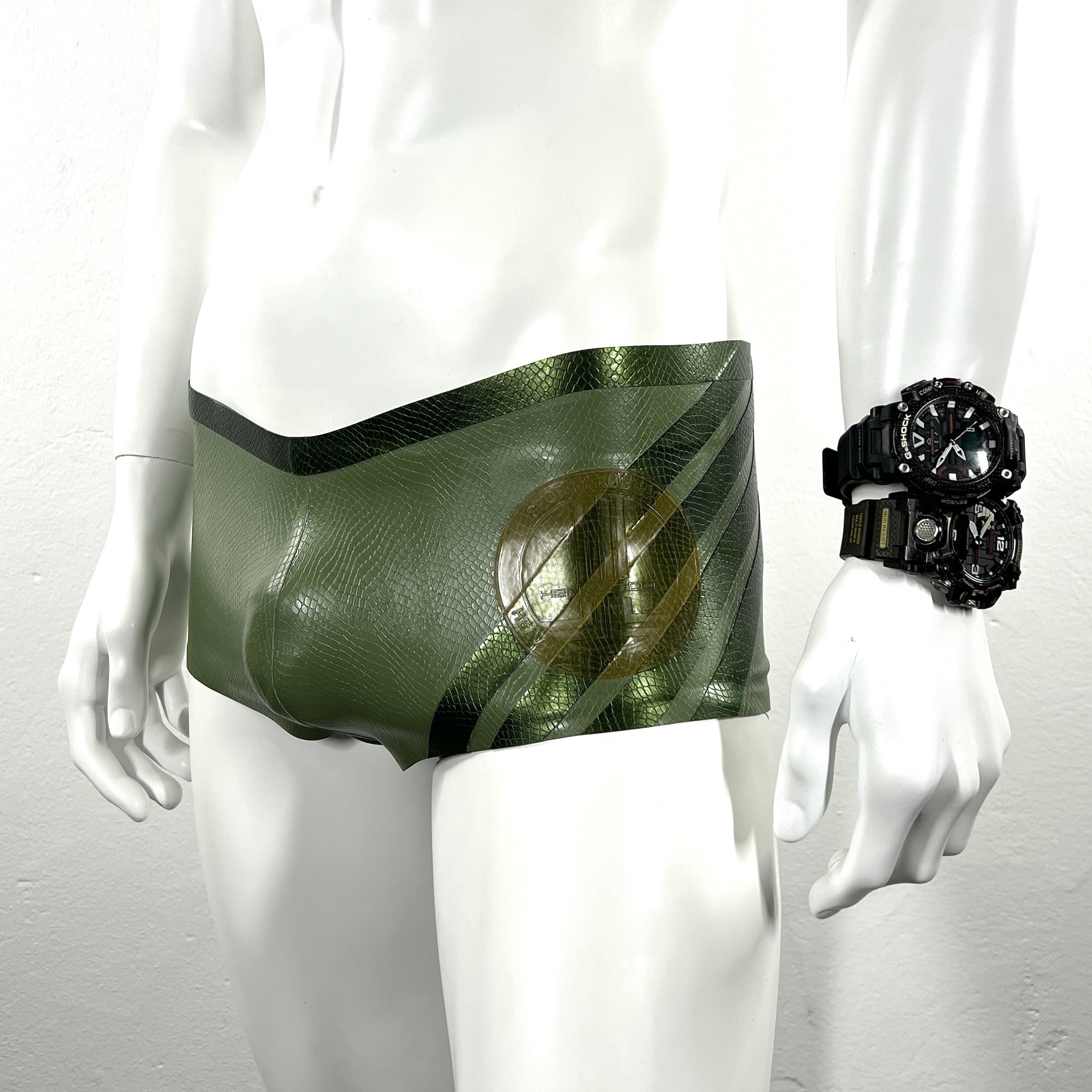 latex-rubber-fashion-fetish-heavytool-gear-oliv-green-swim-trunks-handmade-reptile-embossed