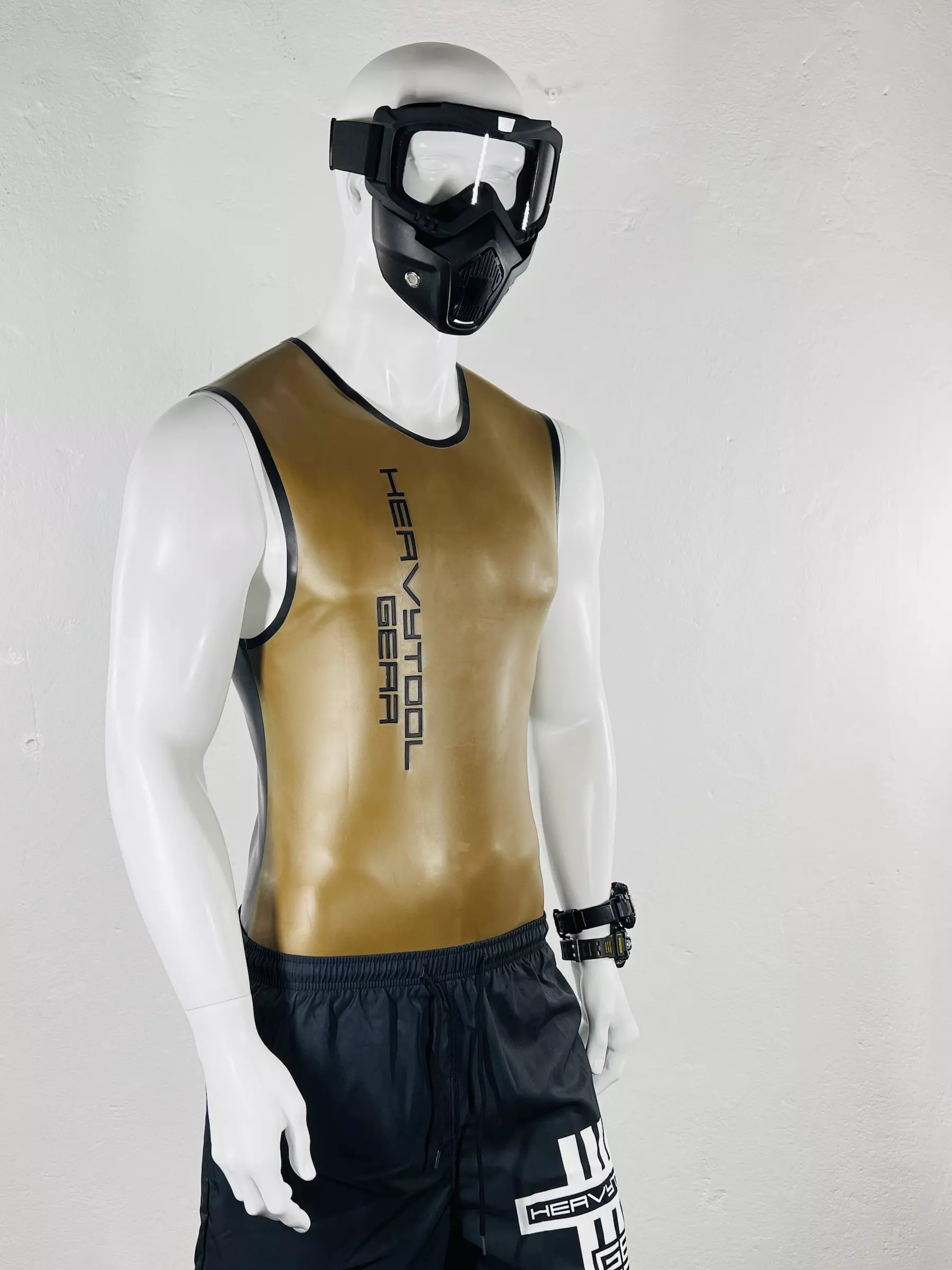 latex-rubber-fashion-fetish-heavytool-gear-sleeveless-gold-black-handmade