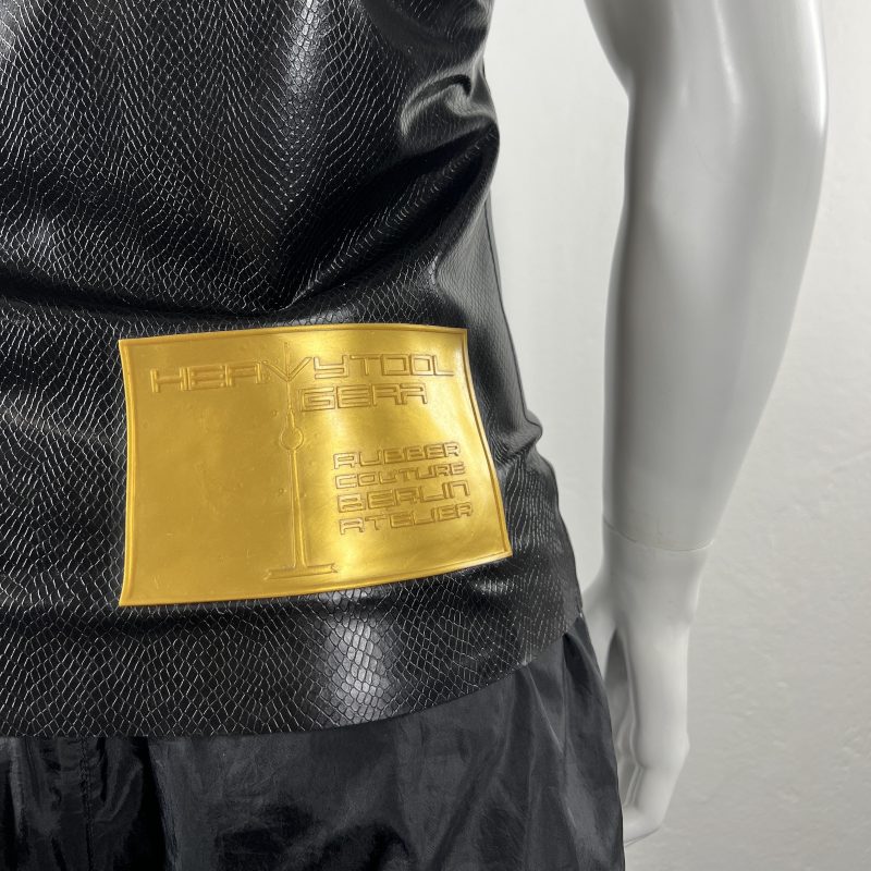latex-rubber-fashion-fetish-heavytool-gear-sleeveless-gold-black-handmade-reptile-embossed