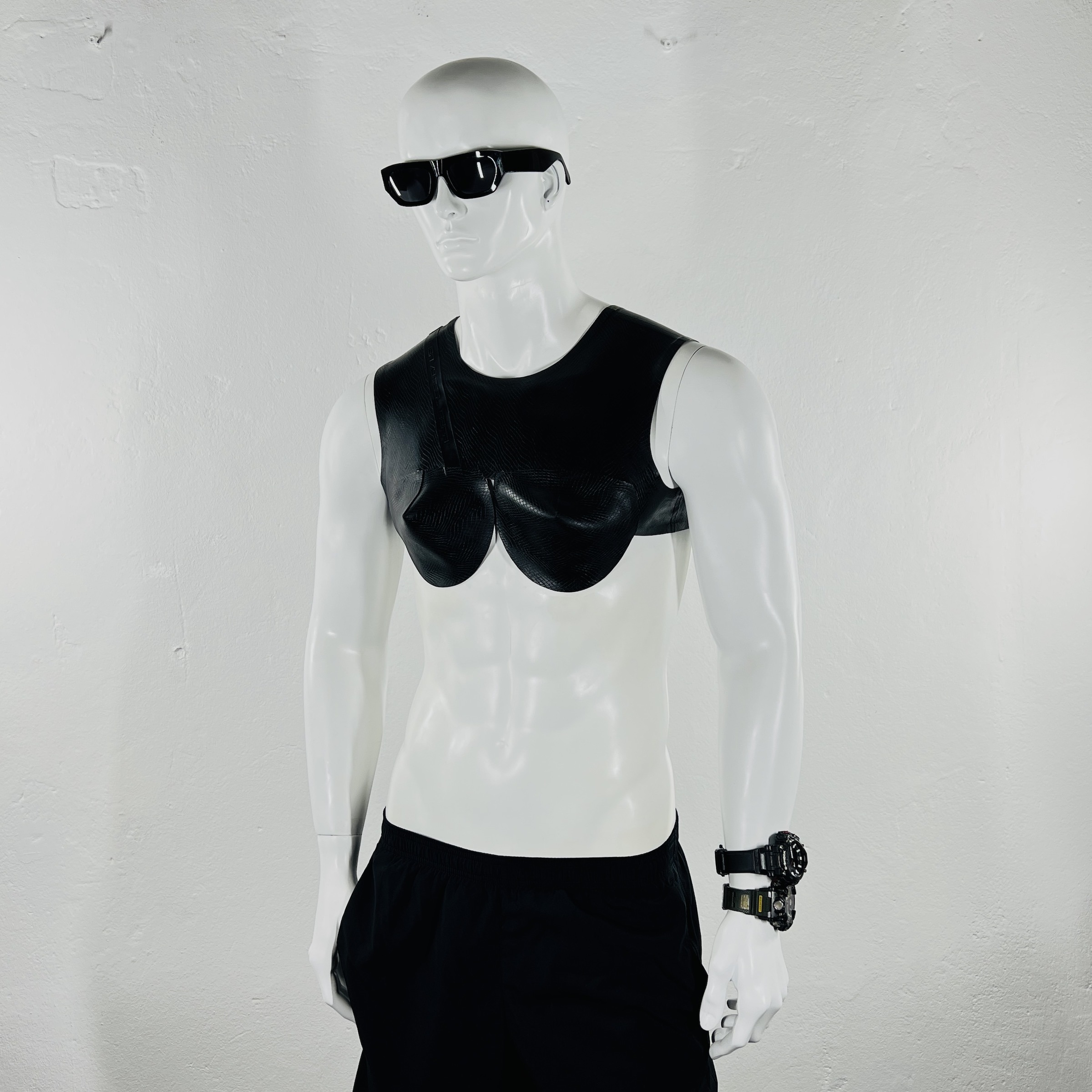 latex-rubber-fashion-fetish-heavytool-gear-unisex-black-croptop-bra-handmade-reptile-embossed