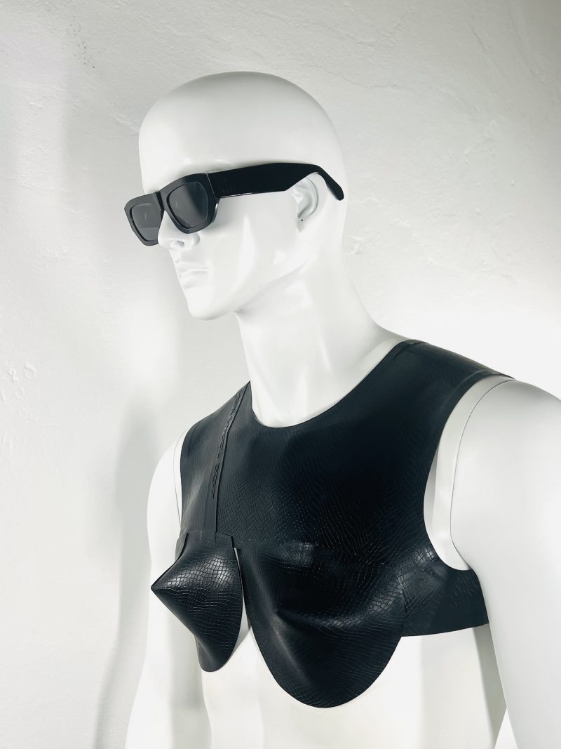 latex-rubber-fashion-fetish-heavytool-gear-unisex-black-croptop-bra-handmade-reptile-embossed
