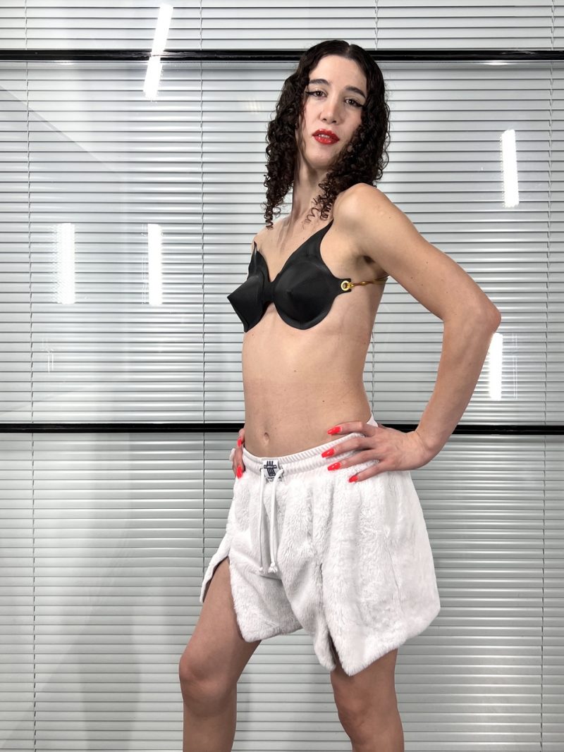 skirt-flurry-white-trans-unisex-heavytool-gear-fetish-gay-berlin05