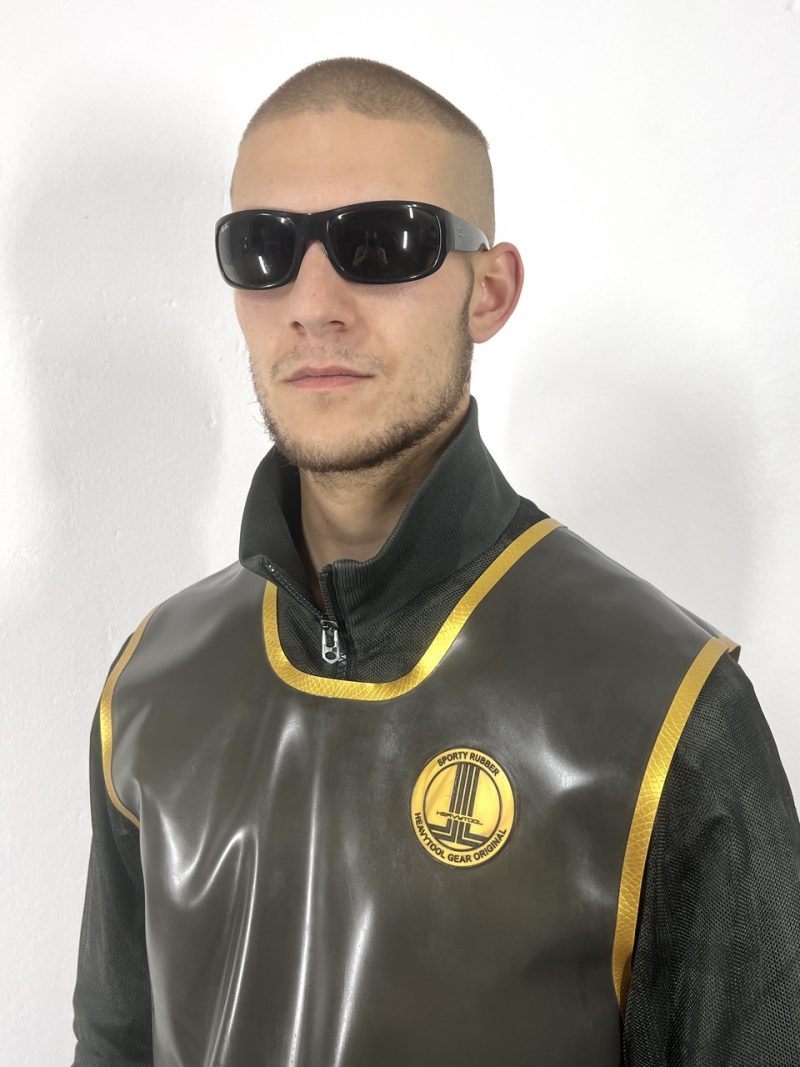 rubber, latex, trikot, sleeveless, premium, logo, couture, حبيبي, habibi, heavytool gear, sport, gay, fetish, berlin