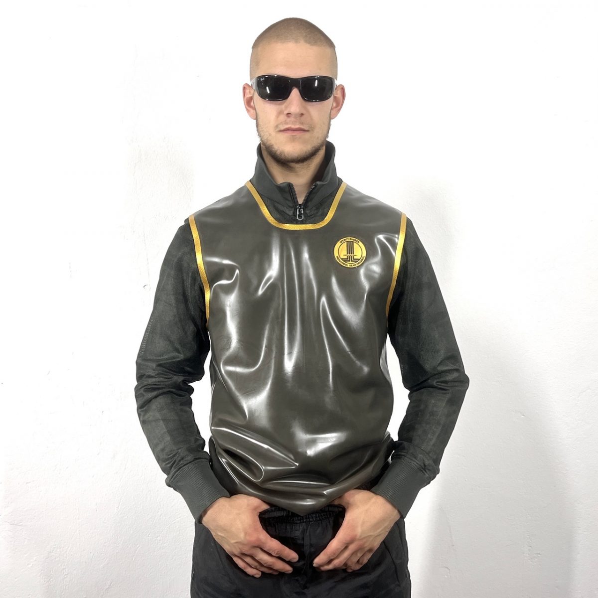 rubber, latex, trikot, sleeveless, premium, logo, couture, حبيبي, habibi, heavytool gear, sport, gay, fetish, berlin