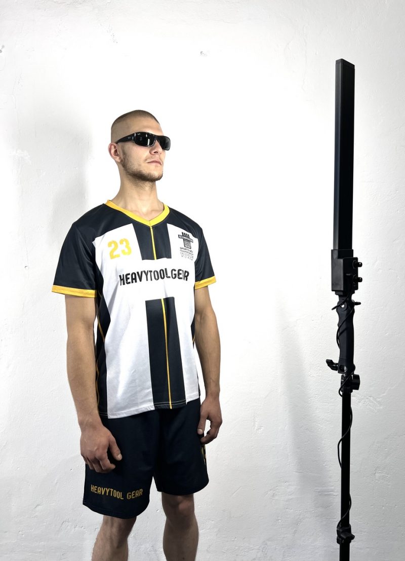 trikot-shorts-pants-football-sport-heavytool-gear-fetish-gay-berlin