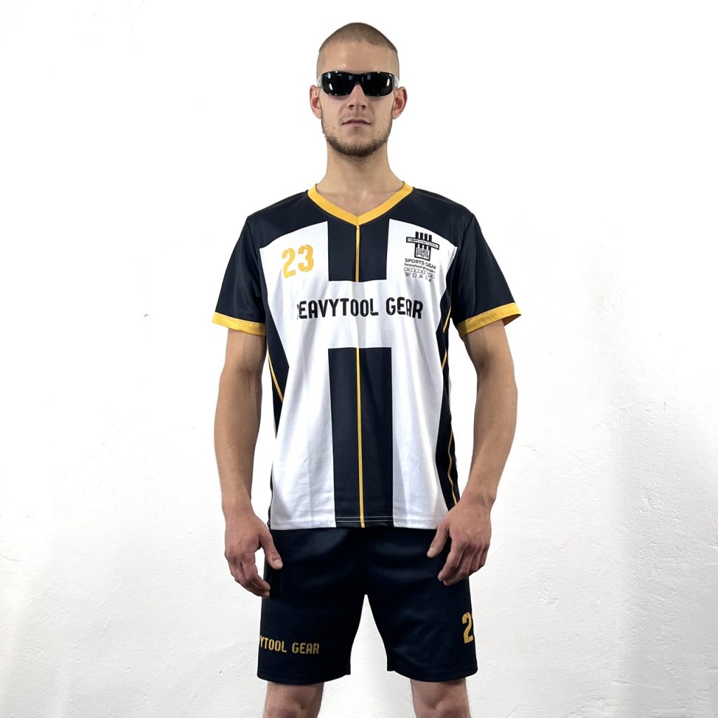 trikot-shorts-pants-football-sport-heavytool-gear-fetish-gay-berlin