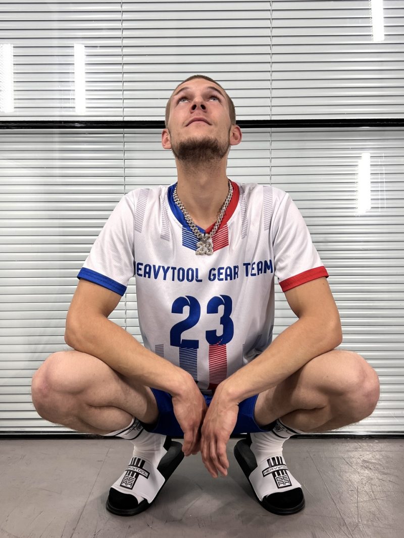 trikot-set-sport-football-blue-white-heavytool-gear-fetish-gay-berlin
