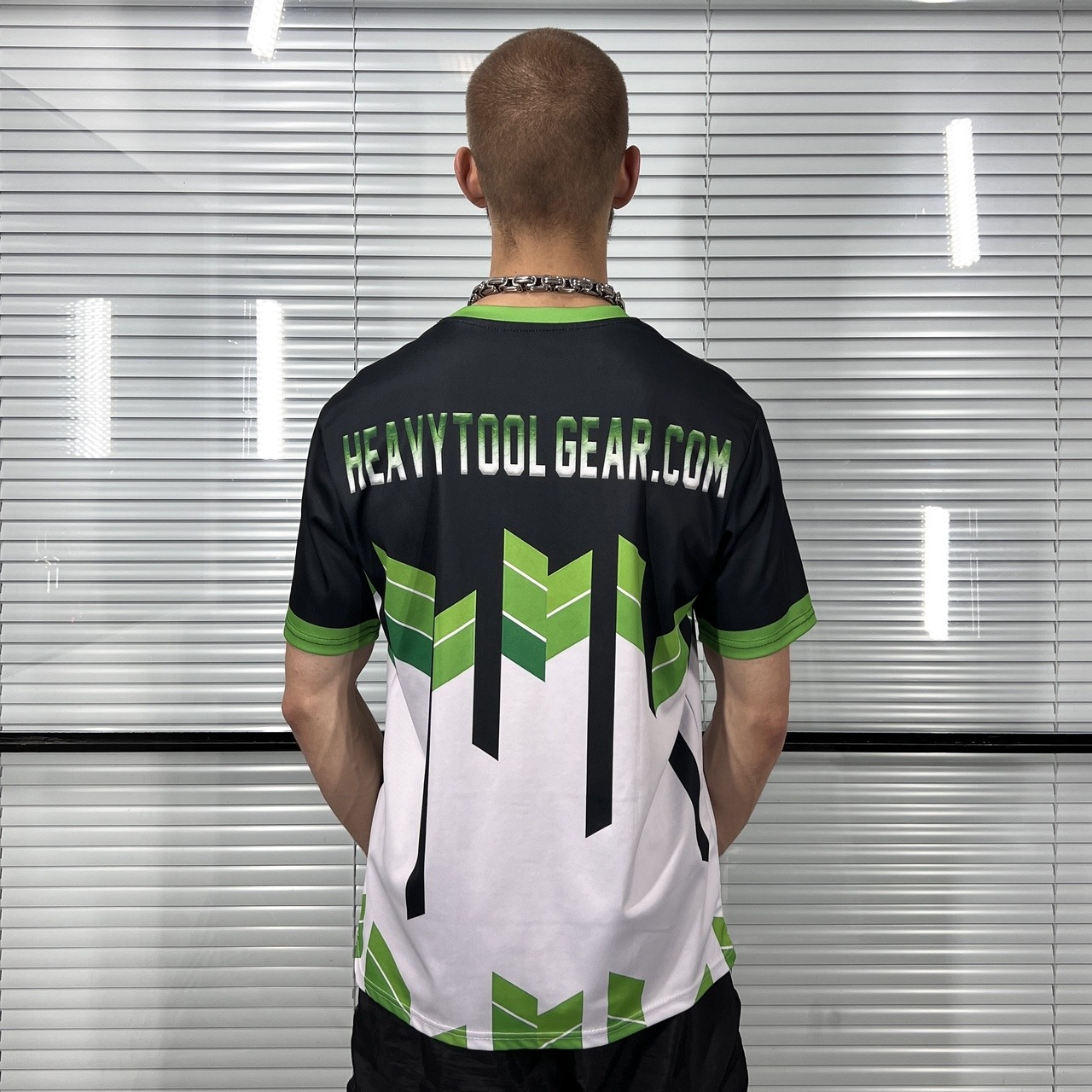 trikot-shirt-tshirt-sport-football-white-green-black-heavytool-gear-fetish-gay-berlin